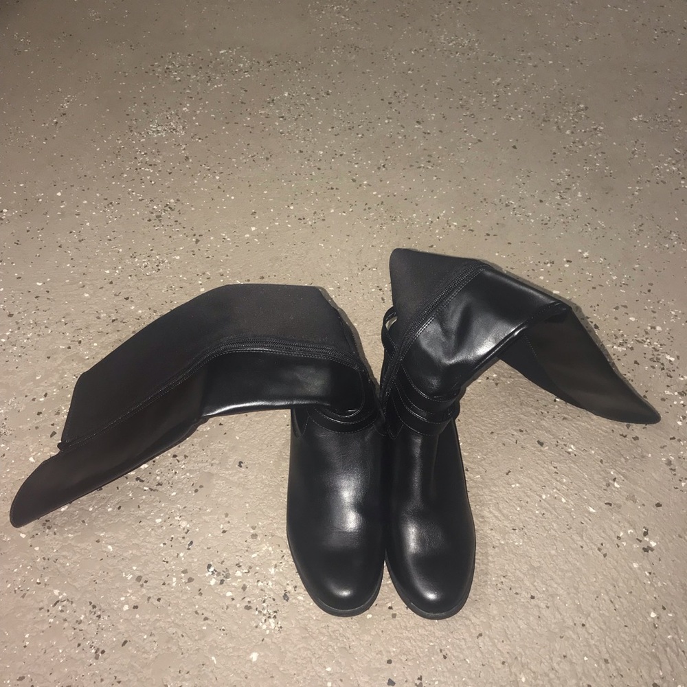 Black boots